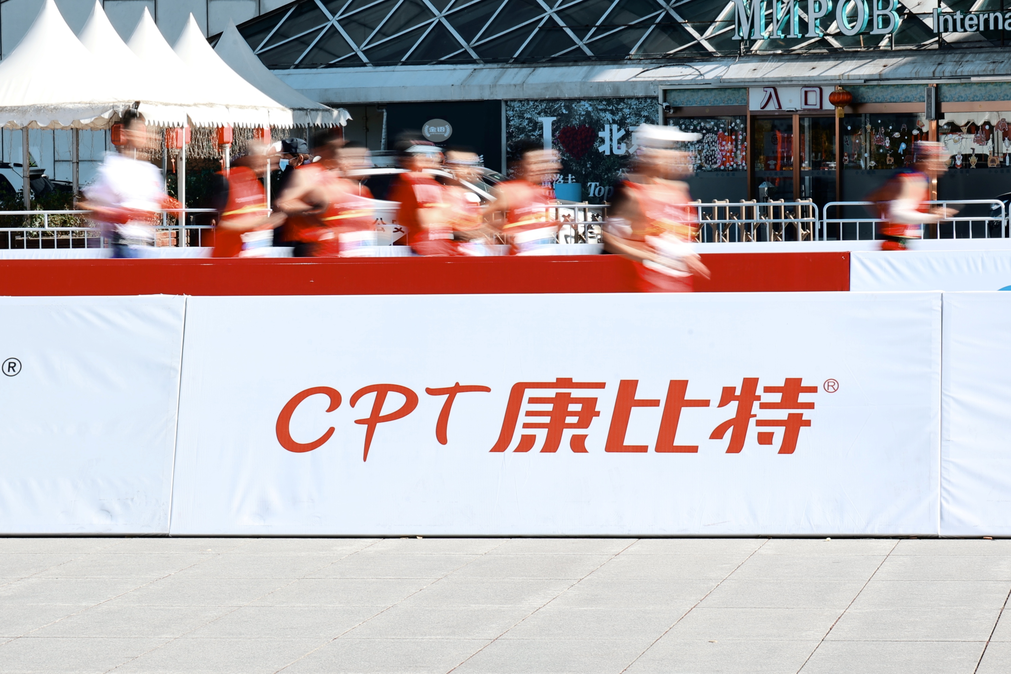 ����������8�커����������רҵӪ���ػ������ǵı�������ÿһ����Ҫ��������