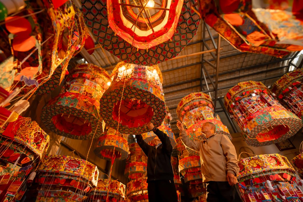 ���ƽ�Ԭ���ף��ң���ԬԶϼ����ѧǱ ��